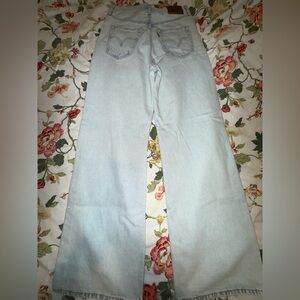 Light Wash Flared Jeans